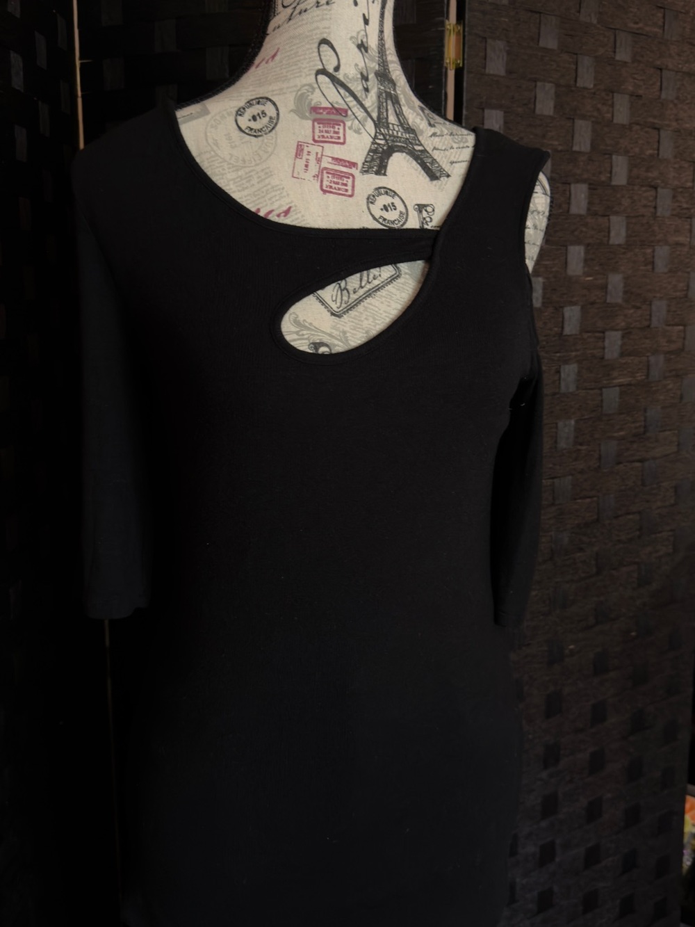 Black Cutout Neckline Bodycon Top